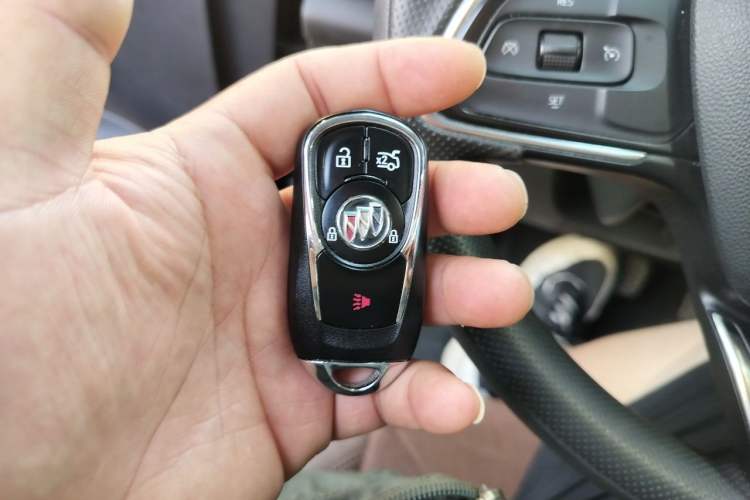 Used Buick Regal 2022 552T Smart Edition Vehicle Key