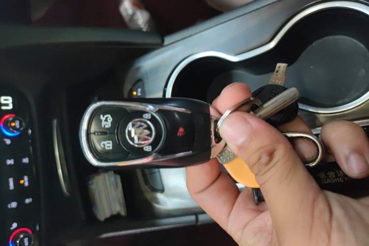 Used Buick Regal 2022 552T Smart Edition Vehicle Key