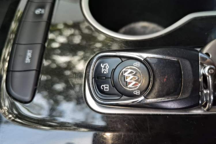 Used Buick Regal 2022 552T Smart Edition Vehicle Key