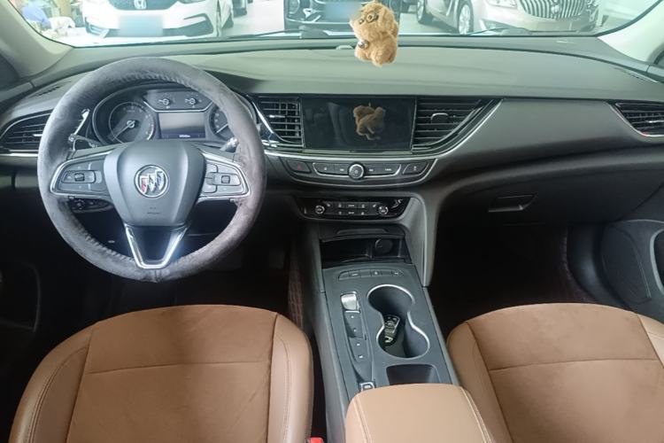 Used Buick Regal 2022 552T Smart Edition Center Console