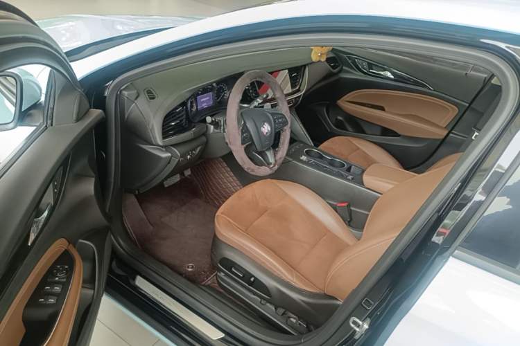 Used Buick Regal 2022 552T Smart Edition Driver Seat