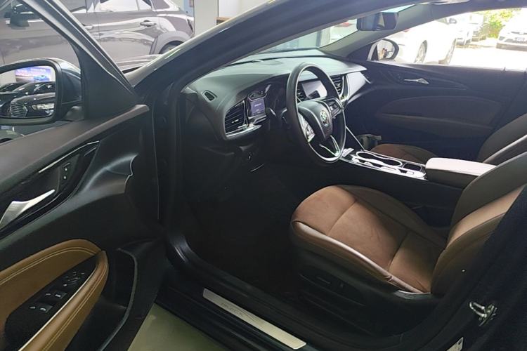 Used Buick Regal 2022 552T Smart Edition Driver Seat