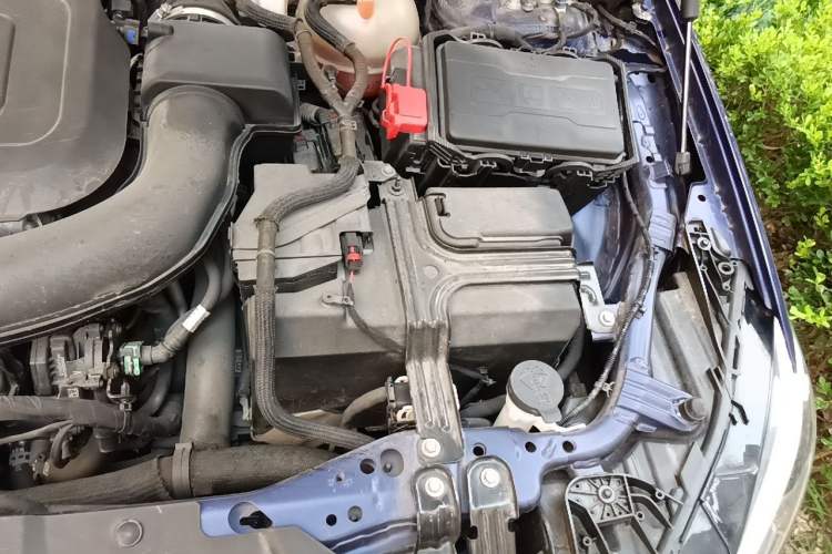 Used Buick Regal 2022 GS Prestige Model Engine Bay Left