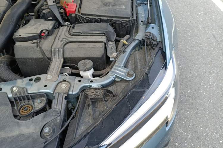 Used Buick Regal 2022 552T Smart Edition Engine Bay Left