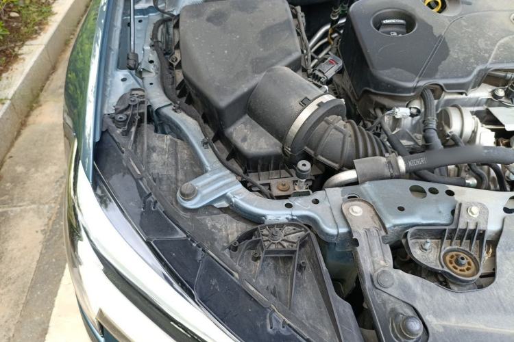 Used Buick Regal 2022 552T Smart Edition Engine Bay Right