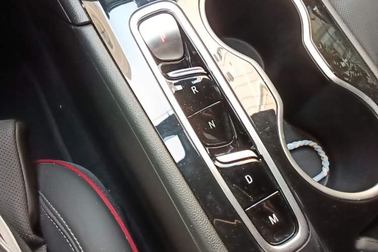 Used Buick Regal 2022 GS Prestige Model Gear Lever