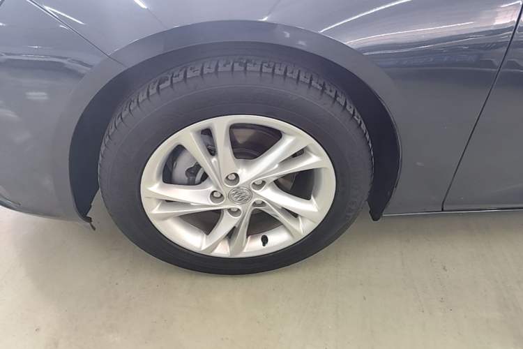 Used Buick Regal 2022 552T Smart Edition Left Front Wheel Hub
