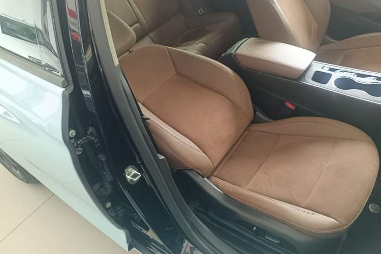 Used Buick Regal 2022 552T Smart Edition Right Front Seat