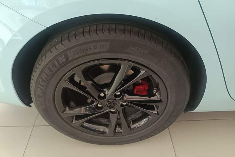Used Buick Regal 2022 552T Smart Edition Right Rear Wheel Hub