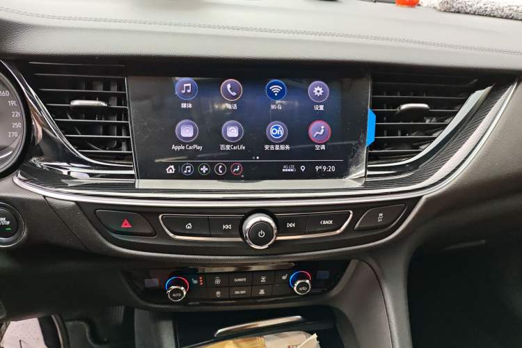Used Buick Regal 2022 552T Smart Edition Audio And AC Panel