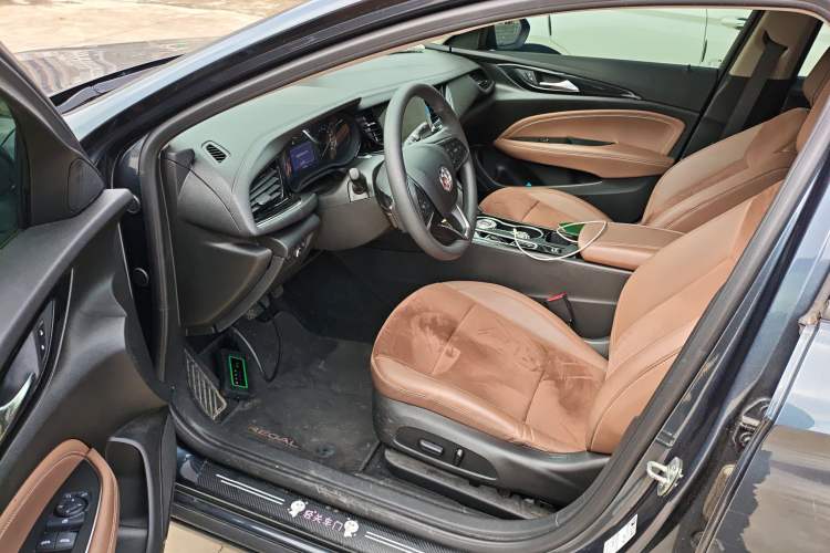 Used Buick Regal 2022 552T Smart Edition Driver Seat