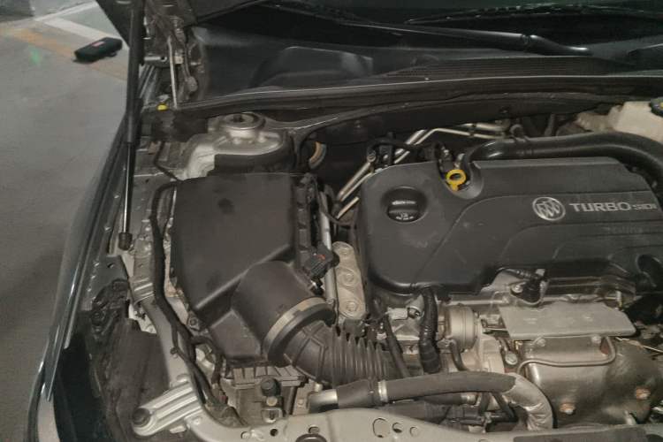 Used Buick Regal 2022 552T Smart Edition Engine Bay Right