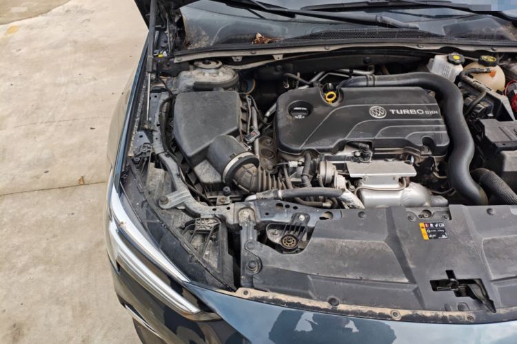 Used Buick Regal 2022 552T Smart Edition Engine Bay Right