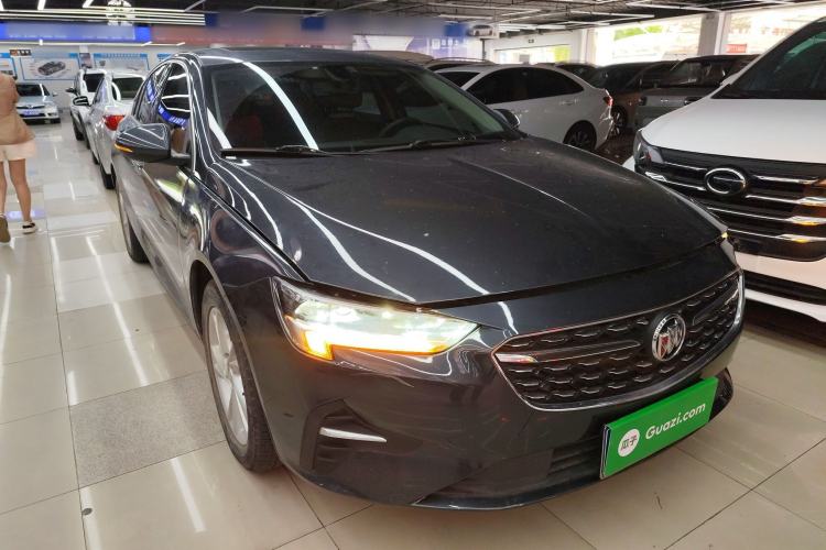 Used Buick Regal 2022 552T Smart Edition Front Right 45 Deg