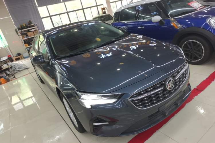 Used Buick Regal 2022 552T Smart Edition Front Right 45 Deg