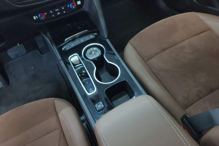 Used Buick Regal 2022 552T Smart Edition Gear Lever