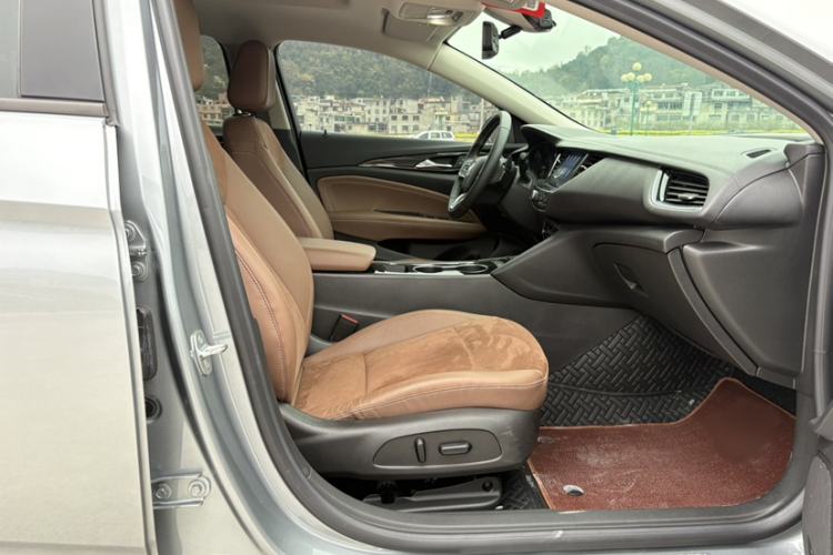 Used Buick Regal 2022 552T Smart Edition Interior 2