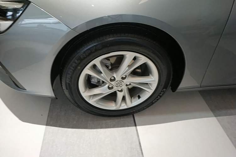 Used Buick Regal 2022 552T Smart Edition Left Front Wheel Hub