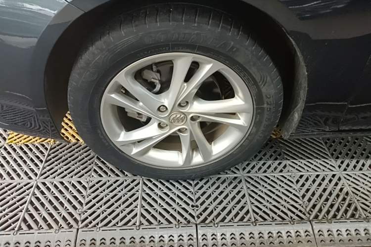 Used Buick Regal 2022 552T Smart Edition Left Front Wheel Hub