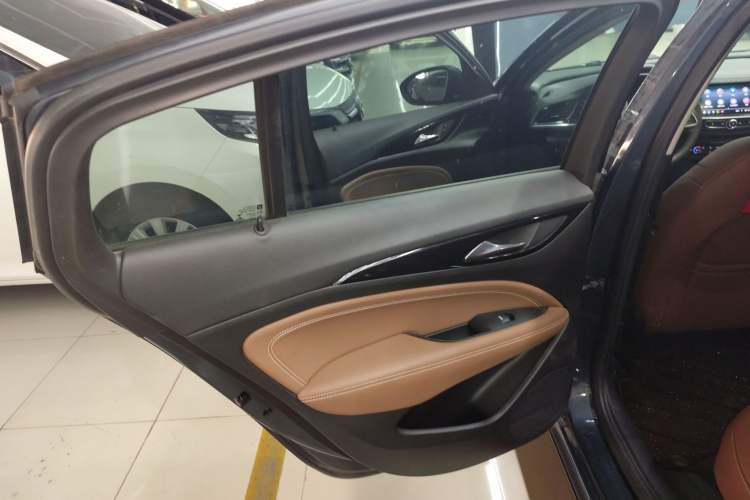 Used Buick Regal 2022 552T Smart Edition Left Rear Door Interior