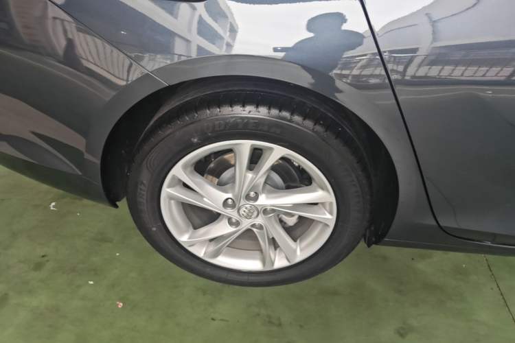 Used Buick Regal 2022 552T Smart Edition Right Rear Wheel Hub