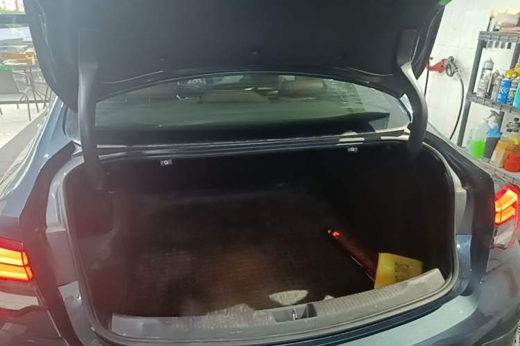 Used Buick Regal 2022 552T Smart Edition Trunk