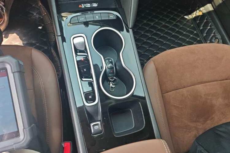 Used Buick Regal 2022 552T Smart Edition Gear Lever