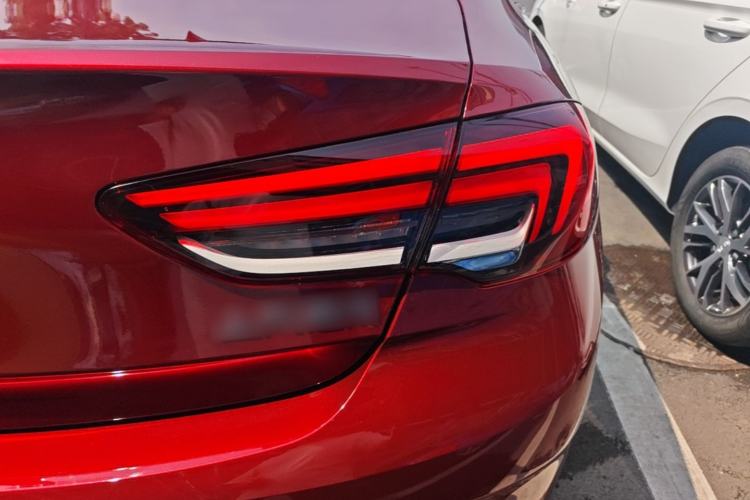 Used Buick Regal 2022 552T Smart Edition Right Rear Taillight