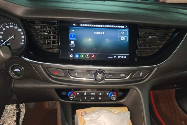 Used Buick Regal 2022 652T Smart Enjoyment Version Audio And AC Panel