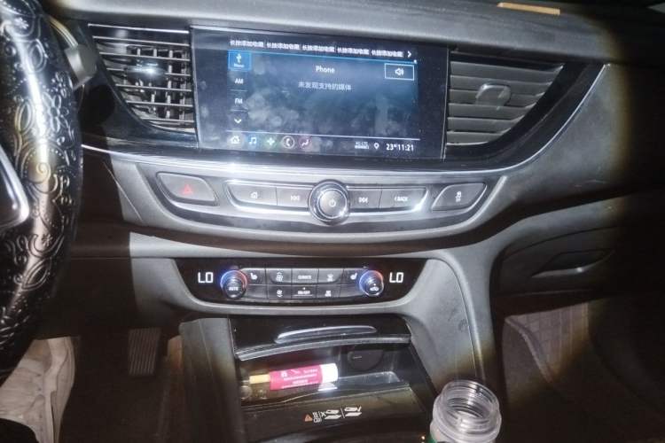 Used Buick Regal 2022 552T Smart Edition Audio And AC Panel