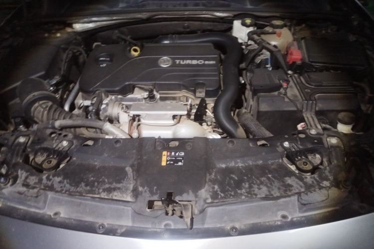 Used Buick Regal 2022 552T Smart Edition Engine Bay