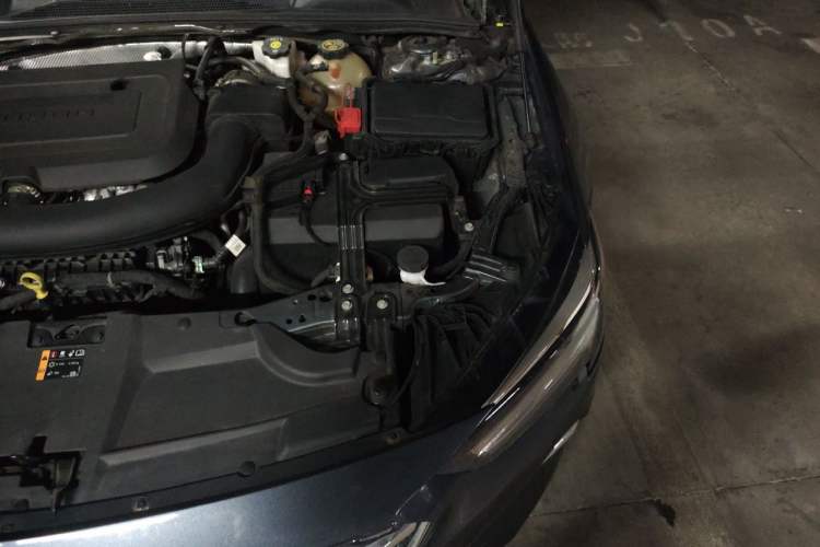 Used Buick Regal 2022 652T Smart Enjoyment Version Engine Bay Left