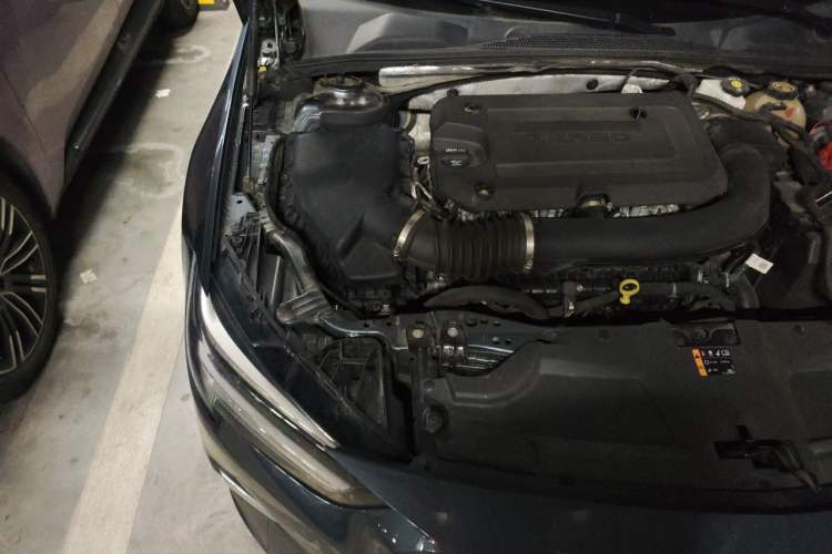 Used Buick Regal 2022 652T Smart Enjoyment Version Engine Bay Right