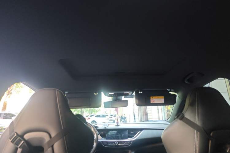 Used Buick Regal 2022 GS Prestige Model Headliner