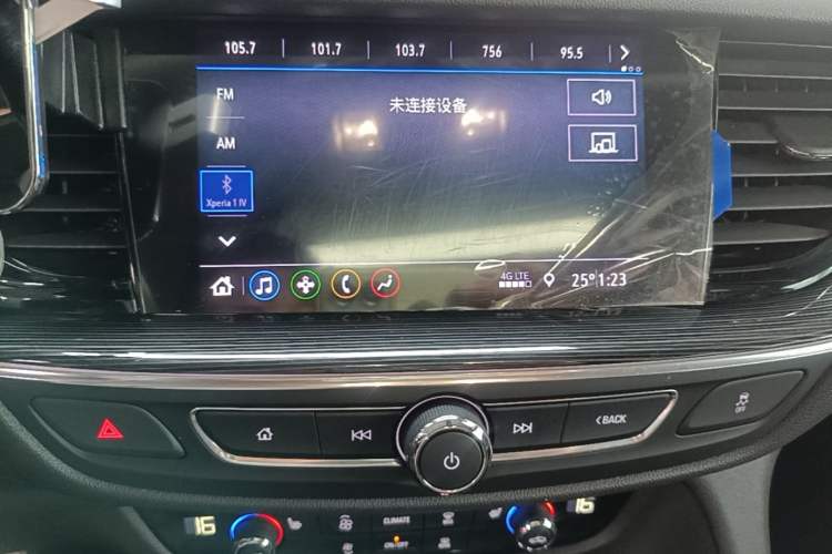 Used Buick Regal 2022 552T Smart Edition Audio And AC Panel