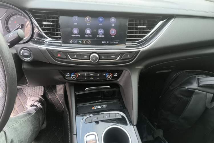 Used Buick Regal 2022 552T Smart Edition Audio And AC Panel