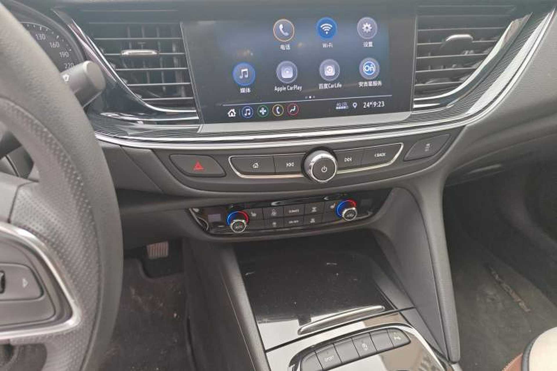 Used Buick Regal 2022 552T Smart Edition Audio And AC Panel