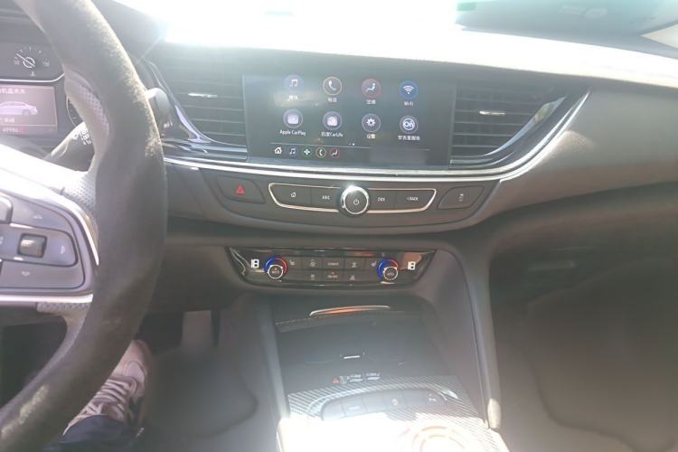 Used Buick Regal 2022 552T Smart Edition Audio And AC Panel
