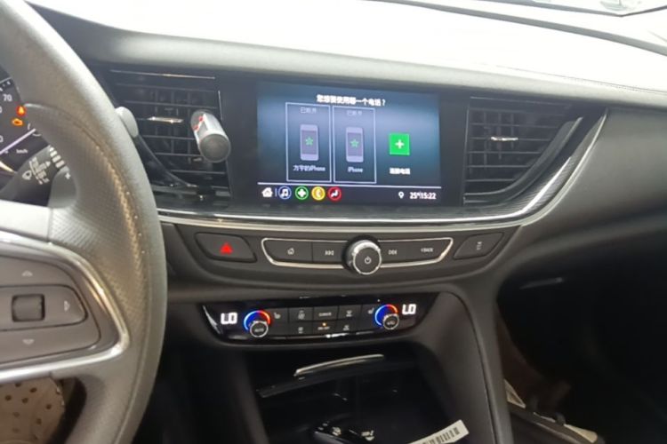 Used Buick Regal 2022 552T Smart Edition Audio And AC Panel