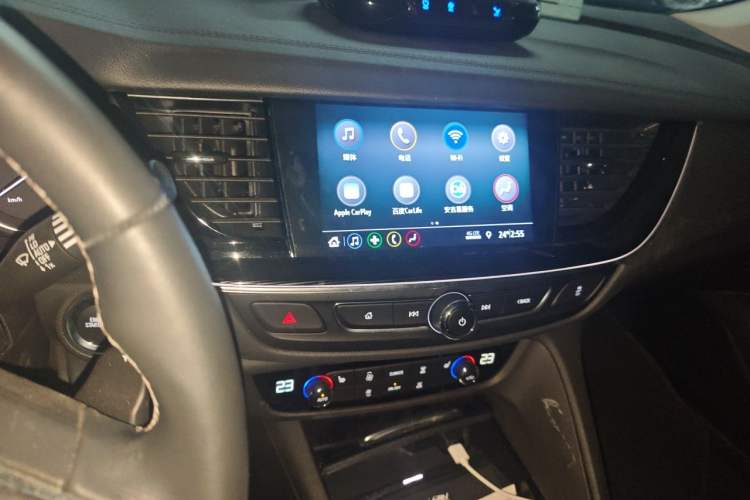 Used Buick Regal 2022 552T Smart Edition Audio And AC Panel