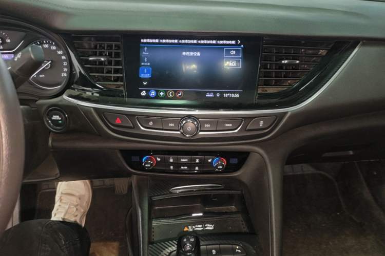 Used Buick Regal 2022 552T Smart Edition Audio And AC Panel