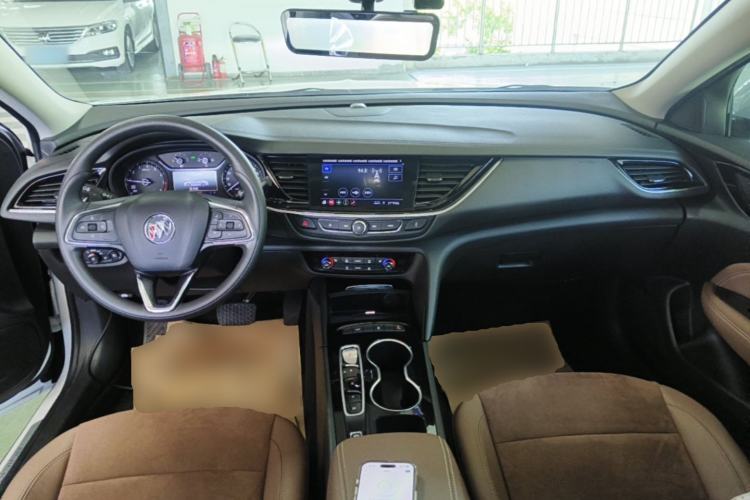 Used Buick Regal 2022 552T Smart Edition Center Console