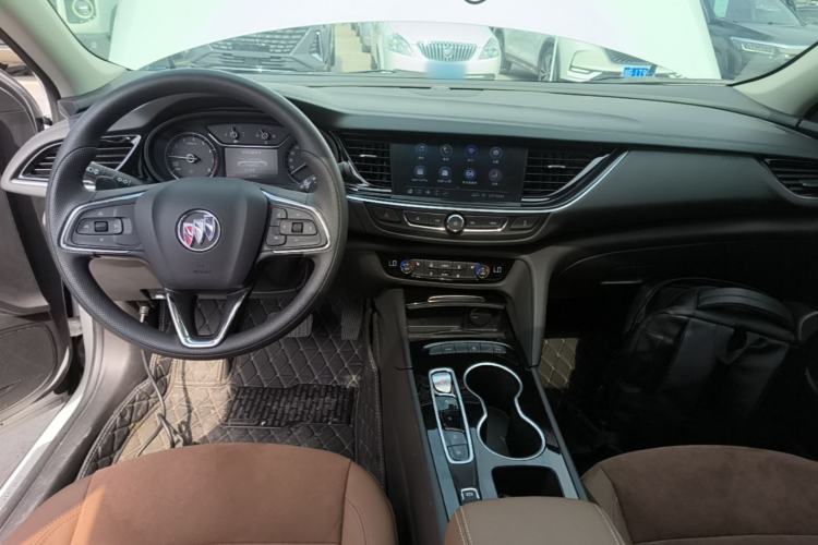 Used Buick Regal 2022 552T Smart Edition Center Console