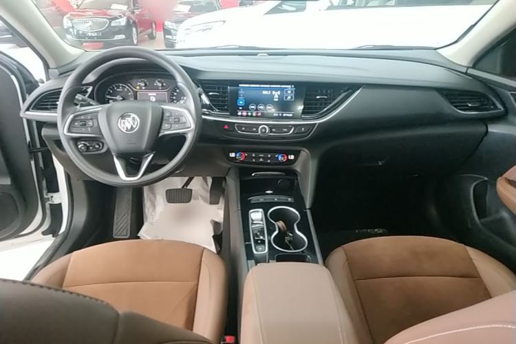 Used Buick Regal 2022 552T Smart Edition Center Console