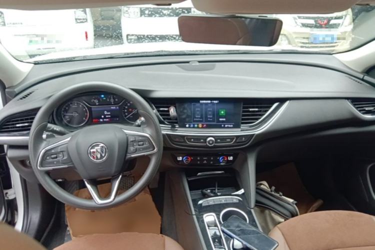 Used Buick Regal 2022 552T Smart Edition Center Console