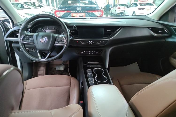 Used Buick Regal 2022 552T Smart Edition Center Console