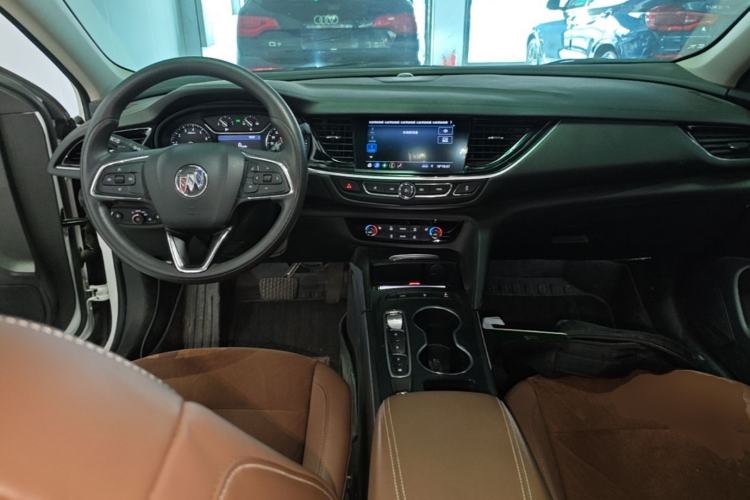 Used Buick Regal 2022 552T Smart Edition Center Console