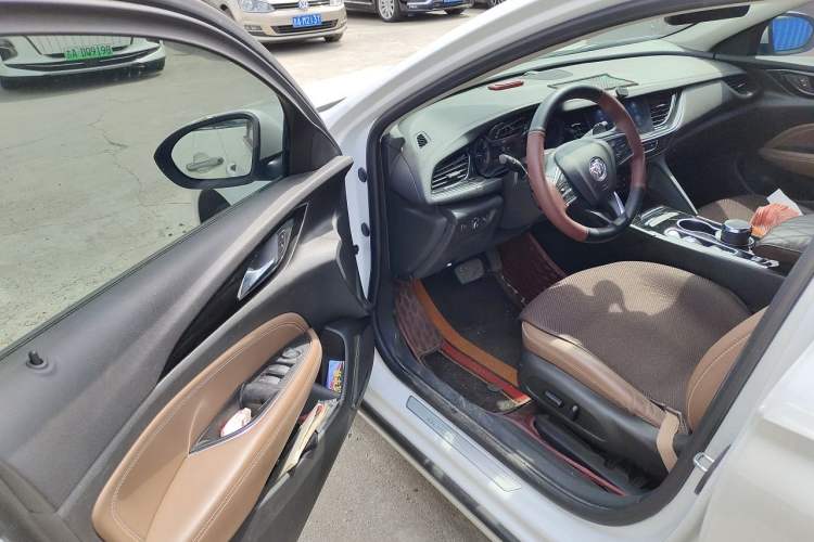 Used Buick Regal 2022 552T Smart Edition Driver Seat
