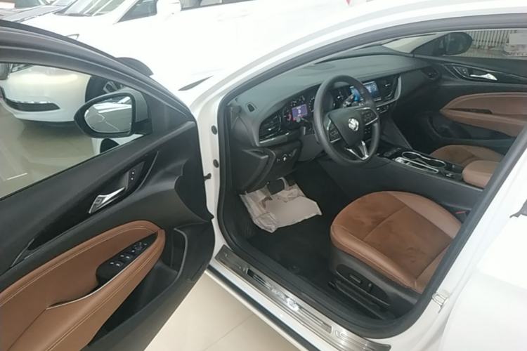 Used Buick Regal 2022 552T Smart Edition Driver Seat