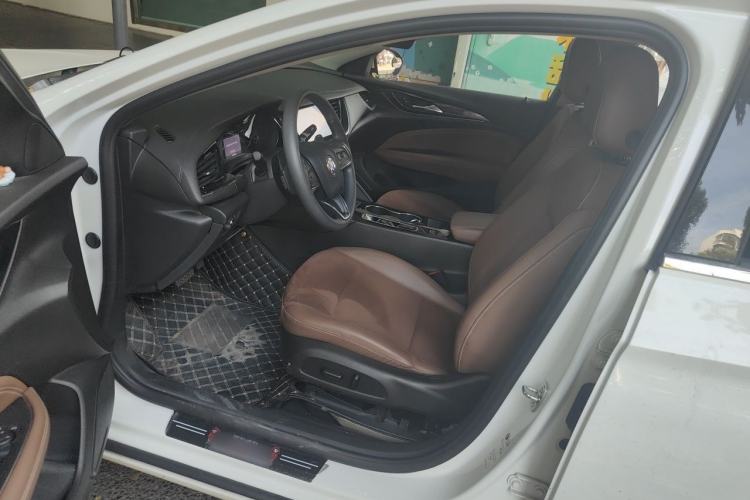 Used Buick Regal 2022 552T Smart Edition Driver Seat